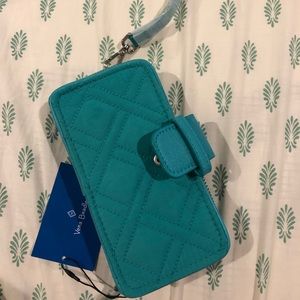 Vera Bradley RFID-Blocking Smartphone Wristlet